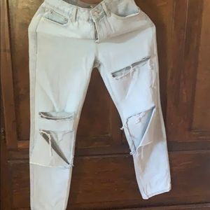 Juniors light denim ripped jeans from Adika, NWT